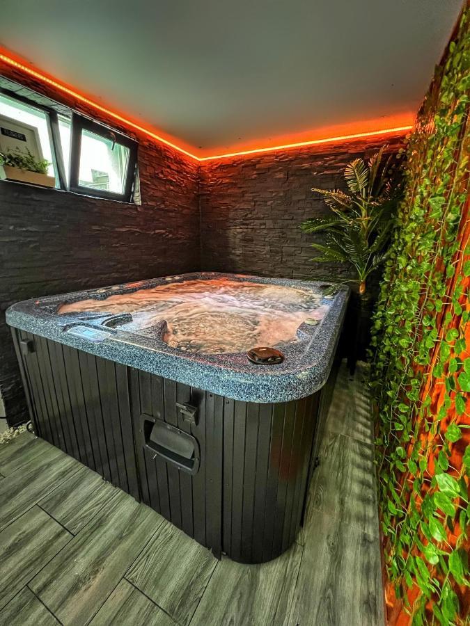 Luxor - Jacuzzi&Cozy Apartments Sibiu Exteriér fotografie